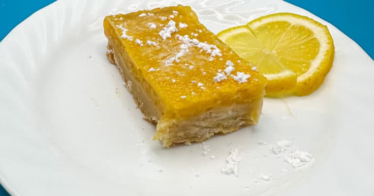 Best Homemade Lemon Bars Recipe (7 Ingredients)