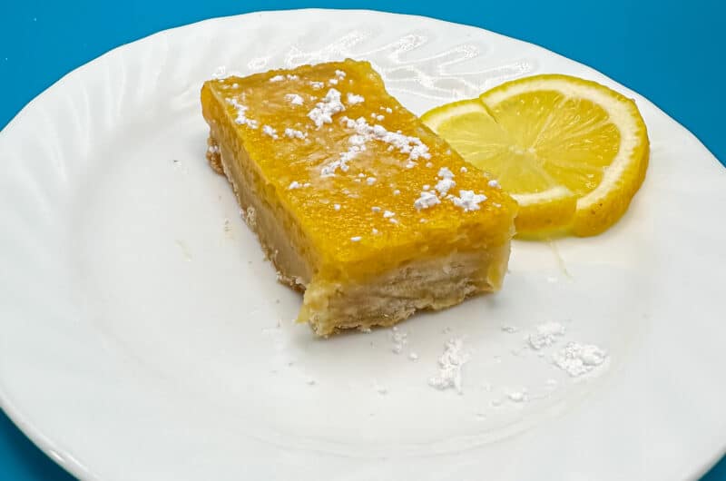 Best Homemade Lemon Bars (7 Ingredients)