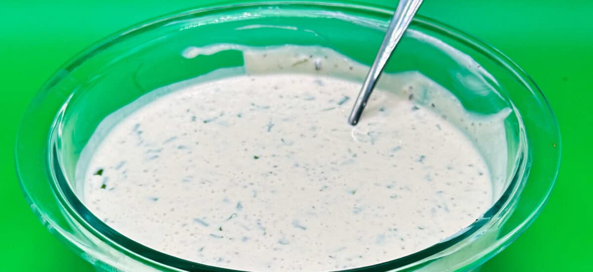 Homemade Toasted Peppercorn Ranch Dressing (in under 10 minutes)